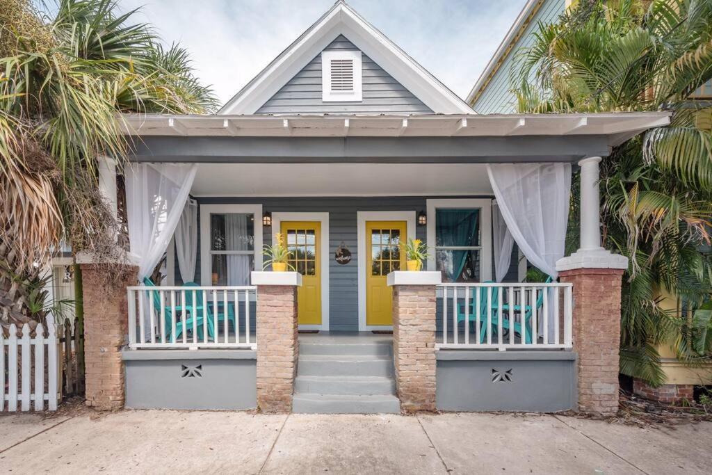 Gambino Getaway Shotgun Style Apt In The Heart Of Ybor City Tampa Exterior photo